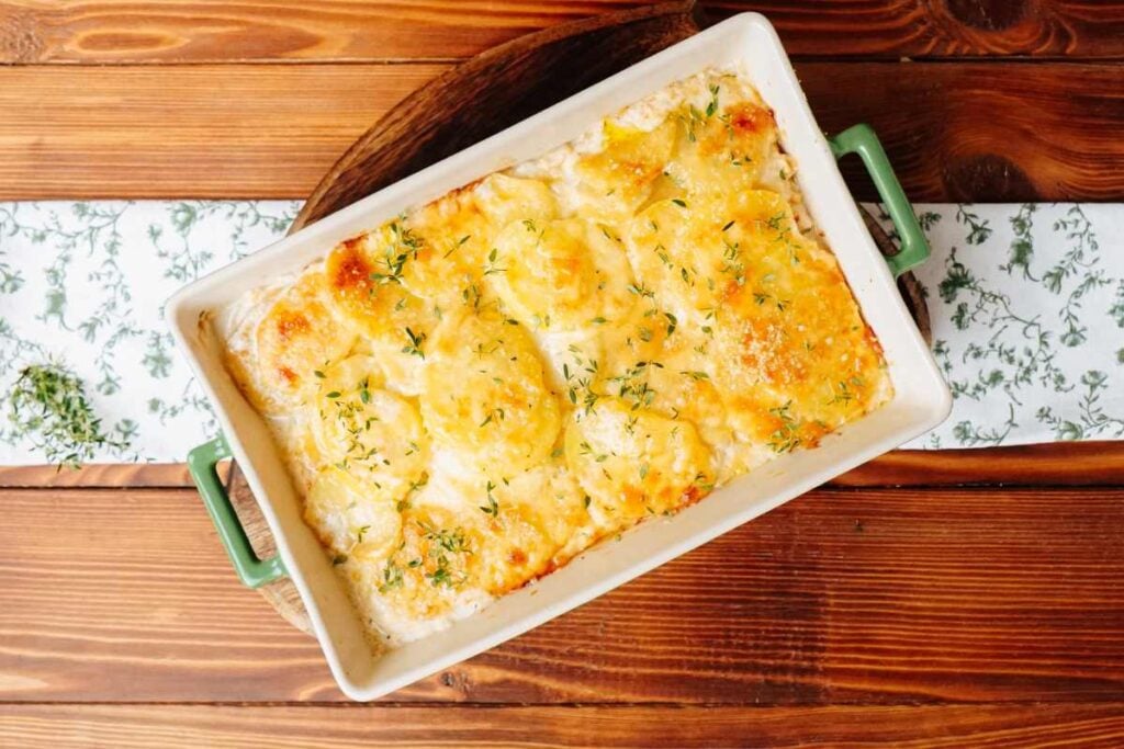 Creamy potato gratin dauphinois recipe – master the art of this decadent French potato bake 8 Creamy potato gratin dauphinois recipe – master the art of this decadent French potato bake