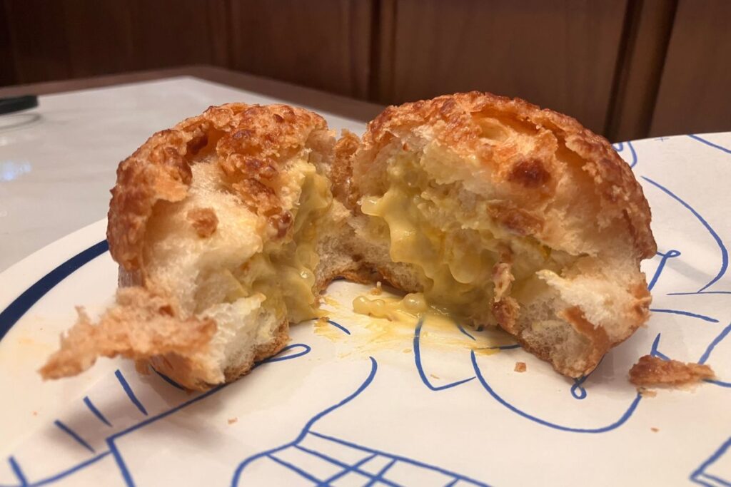 Bakehouse Sha Tin restaurant mango sago bolo bao