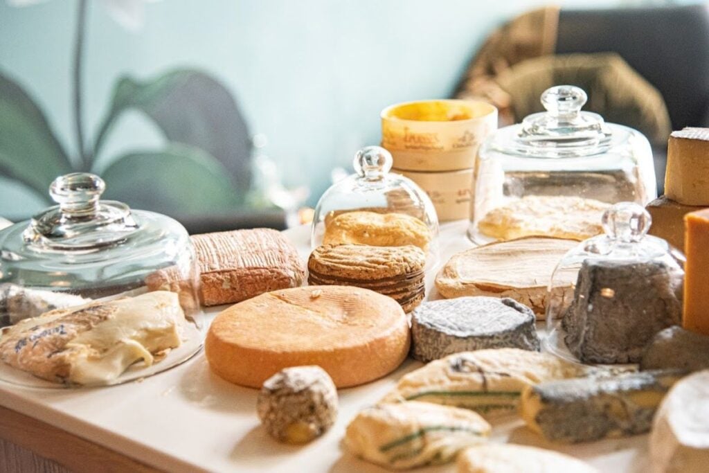 Bubbles & Wines The best restaurants in Stanley