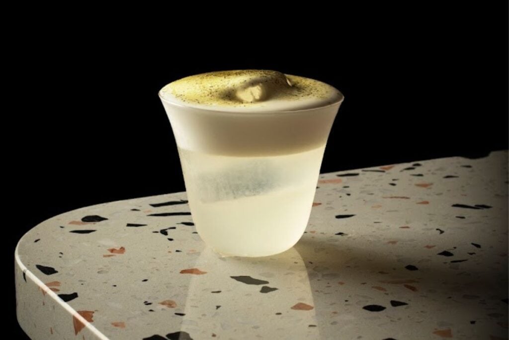 The 32 best bars in Hong Kong to visit in 2026, from dive bars to fine mixology 22 best bars to try in Hong Kong 2025 Socio