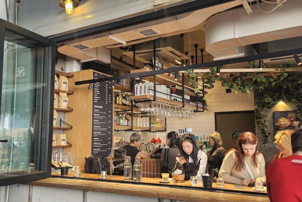 best cafes in Wan Chai Blend & Grind Starstreet