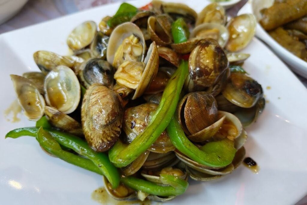 the best dai pai dongs hong kong cantonese food street eating Chan Kan Kee