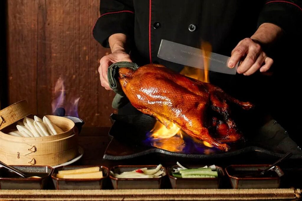 The best restaurants in Hong Kong to enjoy Peking duck 5 best Peking duck in Hong Kong restaurants Hutong