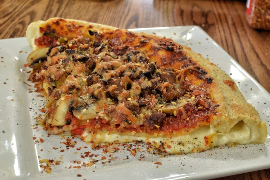 types of pizza found worldwide stuffed crust pizza