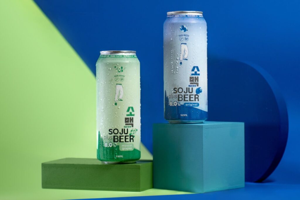Young Master Brewery Soju+Beer canned drink 7-Eleven Korean drinking culture